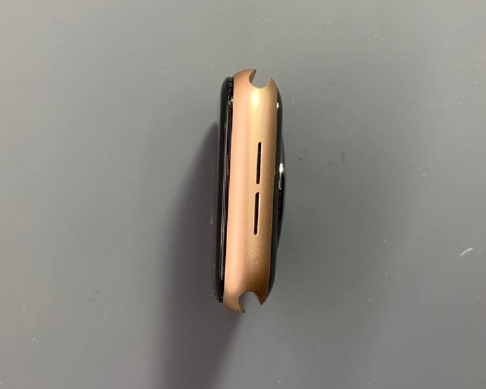 Výměna reproduktoru na hodinkách Apple Watch v servisu FixTime.cz