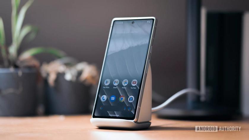 MÉDIA: Google uvede na trh řadu magnetických zařízení Pixelsnap pro vlajkovou řadu chytrých telefonů Pixel 10