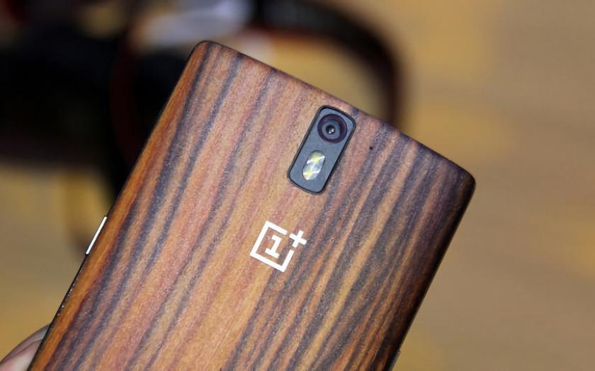 Zasvěcené osoby: OnePlus 12 možná dostane speciální verzi se dřevěnými zády jako OnePlus One a OnePlus 2