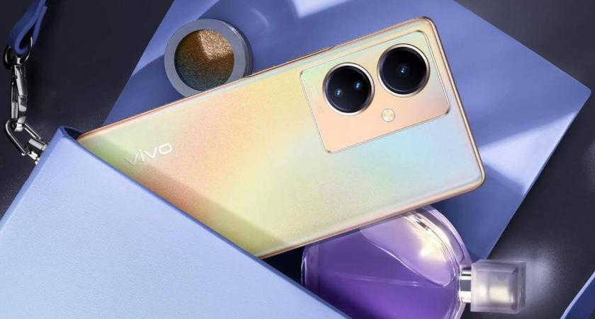 vivo Y78+ (T1) - Snapdragon 695, 120Hz OLED displej a 50MP fotoaparát za cenu od 220 USD