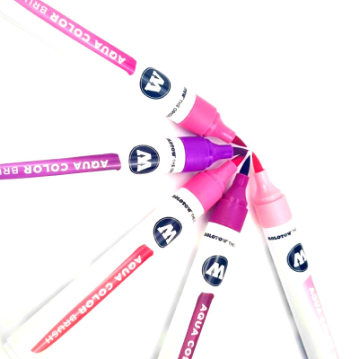 Tvoření pomocí brushpenů Molotow