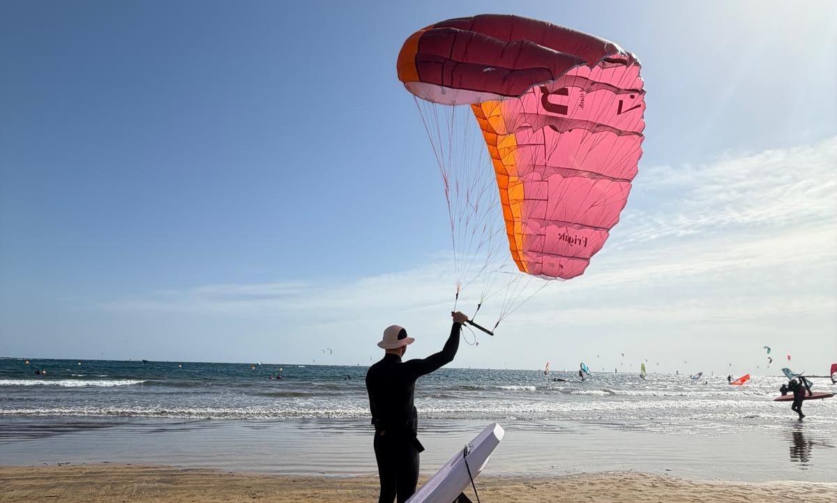 Parawing: Nejlehčí cesta k surf foil a downwind?