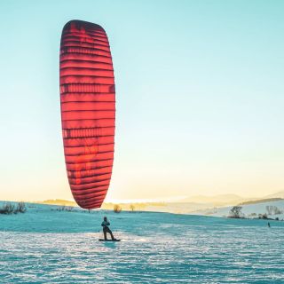 Závody @snowkiteorava Visegrad Cup 2024 🔥 Super podmínky a perfektní organizace 👌 a do toho krásné počasí 🙌 #fonekites...