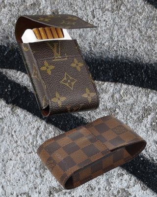 Louis Vuitton Cigarette Case Monogram & Damier Size: UNI Condition: 4-6/10 Price: 99-149€ •Buy online at www.flace.sk...