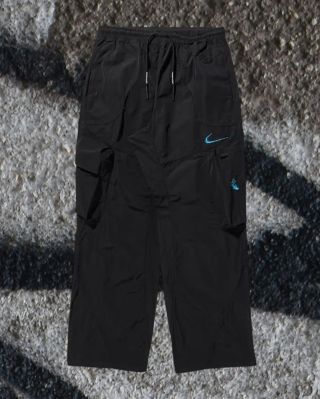 F/W22 Off-White x Nike 003 Cargo Track Pants Size: L Condition: 8/10 Price: 99€ (Under Retail!) •Buy online at...