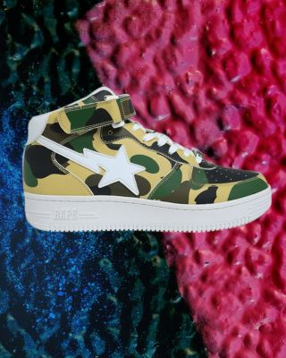 Bape Sta Mid Camo Size: 45 Condition: 8/10 Price: 149€ (Under Retail!) •Buy online at www.flace.sk (Link in Bio)