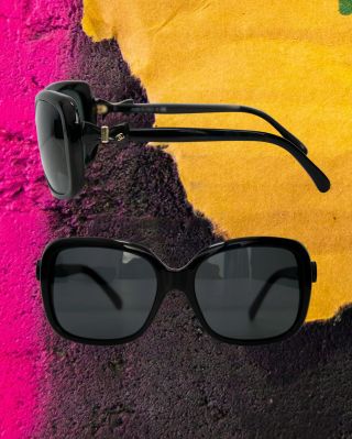 Chanel 5171-A Sunglasses Size: UNI Condition: 9/10 Price: 125€ (Under Retail!) •Buy online at www.flace.sk (Link in Bio)
