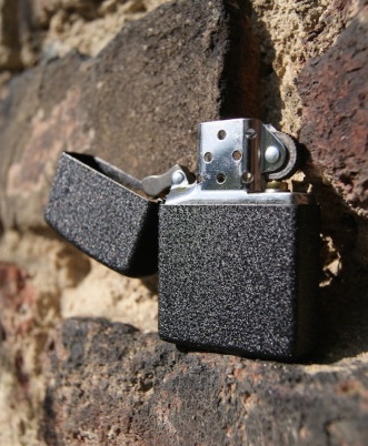 Zippo Black Crackle - historie