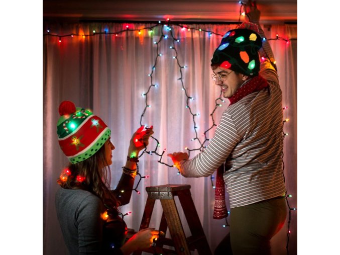 Tipy na dárky dárky k vánocům vánoční dárky best dárky čepice zimní čepice - svítící vánoční čepice