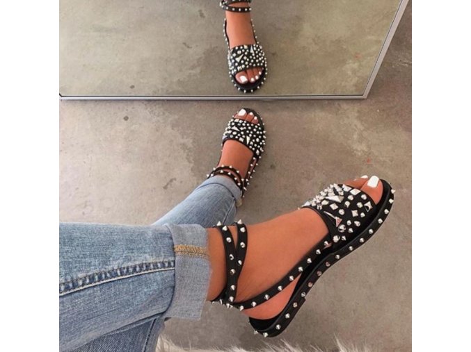 Boty - dámské boty - dámské stylové letní pantofle zdobené nýty - dámské pantofle - výprodej slevy