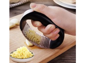 Kuchyně- lis na česnek