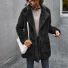 Dámské oblečení - kabát - módní chlupatý kabát s kapsami a knoflíky - dámské zimní kabáty - výprodej skladu
