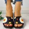 Boty - pantofle - dámské boty - dámské letní pevné pantofle s 3D obrázky květin - dámské pantofle
