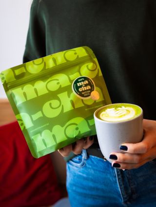 Když potřebuješ nakopnout, naše matcha to jistí! 💚