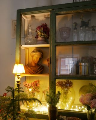 Přejeme Vám, aby rok 2026 byl stejně krásně zaplněný/vyplněný a vyjíměčný jako tato naše nová krásná skříň! F&D • • • • •...