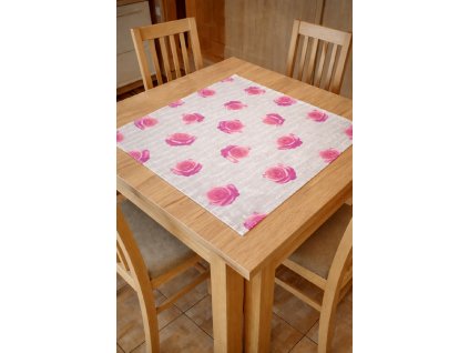 Ubrus středový ruůže s nápisem