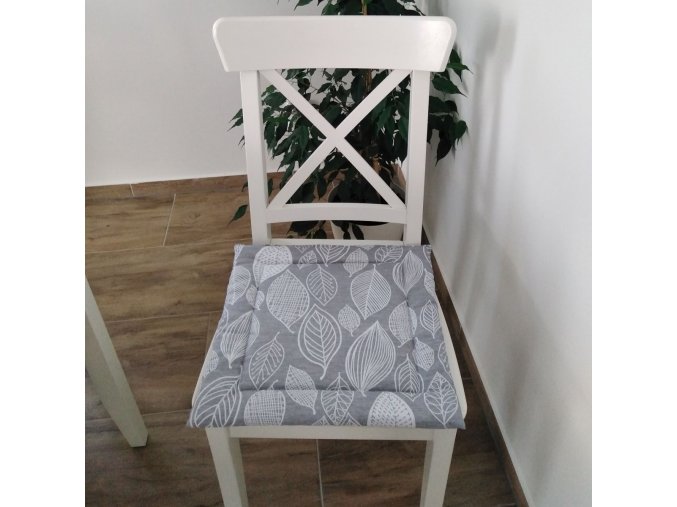 Podsedák na židli šedý s potiskem listu, 40x40x2cm
