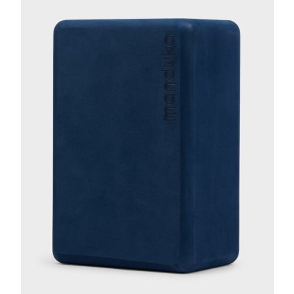 1716 manduka recyklovany penovy joga blok midnight