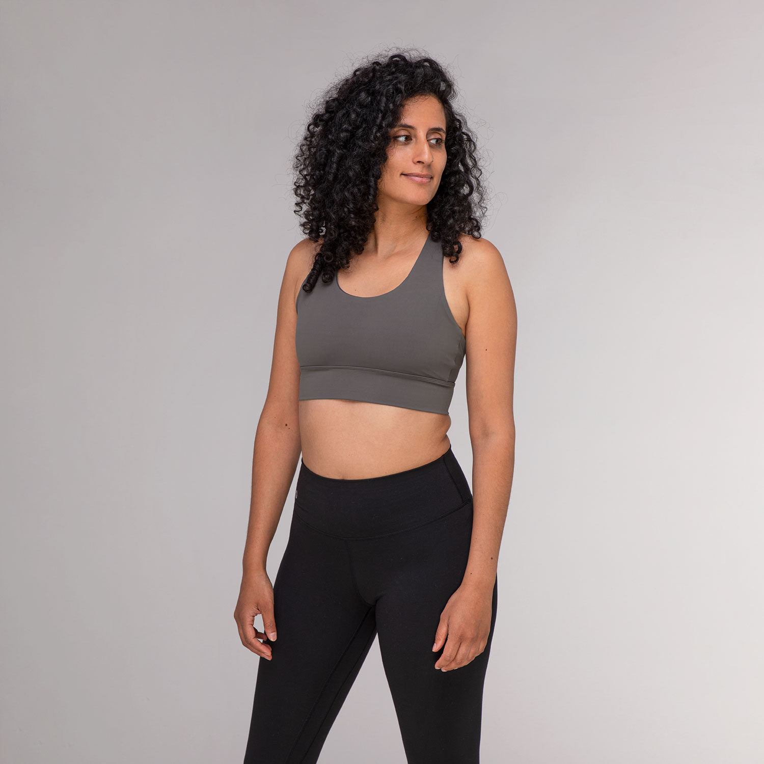 Bodhi Niyama Essentials Ella Racerback sportmelltartó szürke Méret: L