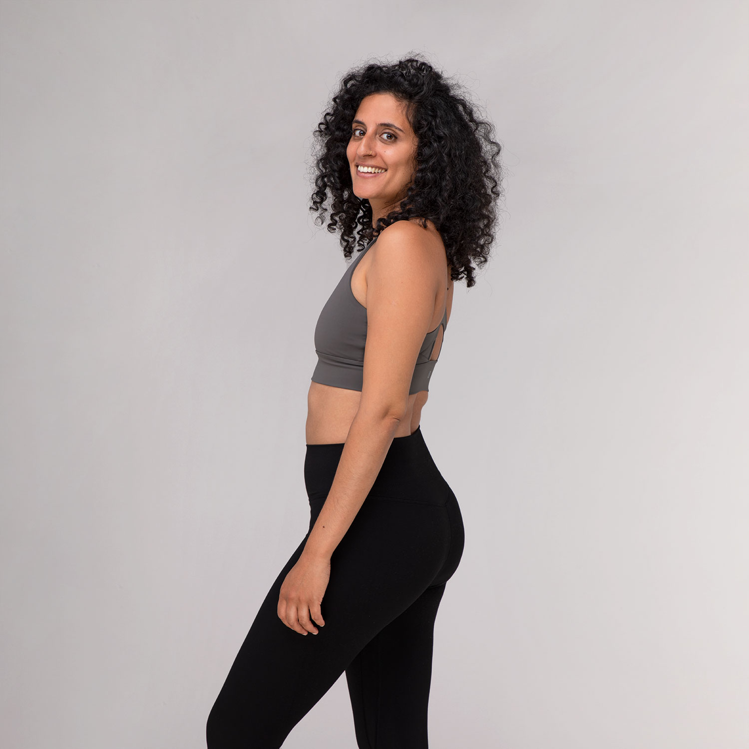 Bodhi Niyama Essentials Ella Racerback sportmelltartó szürke Méret: L