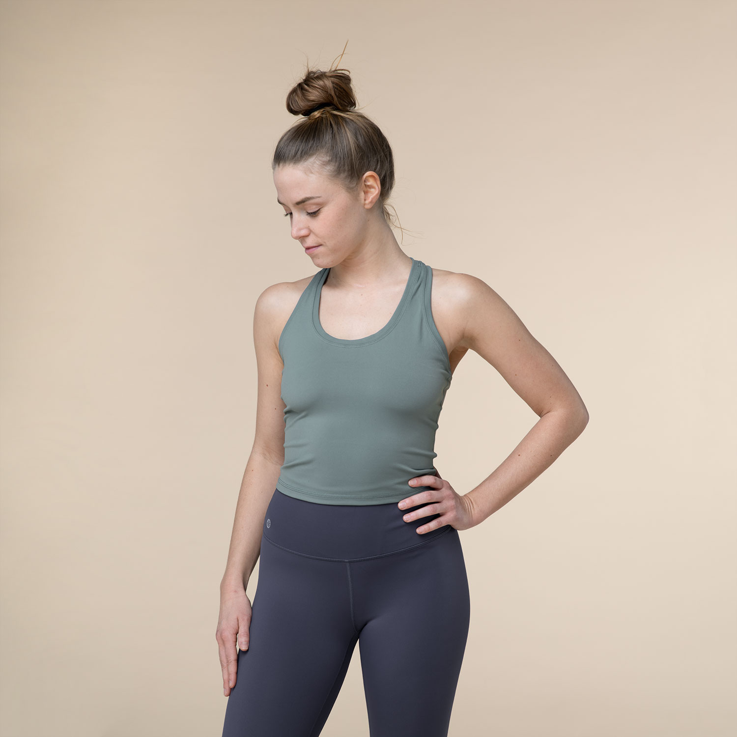 Bodhi Niyama Essentials Cropped Tank Dusty Turquoise rövid póló zöld-kék Méret: XL