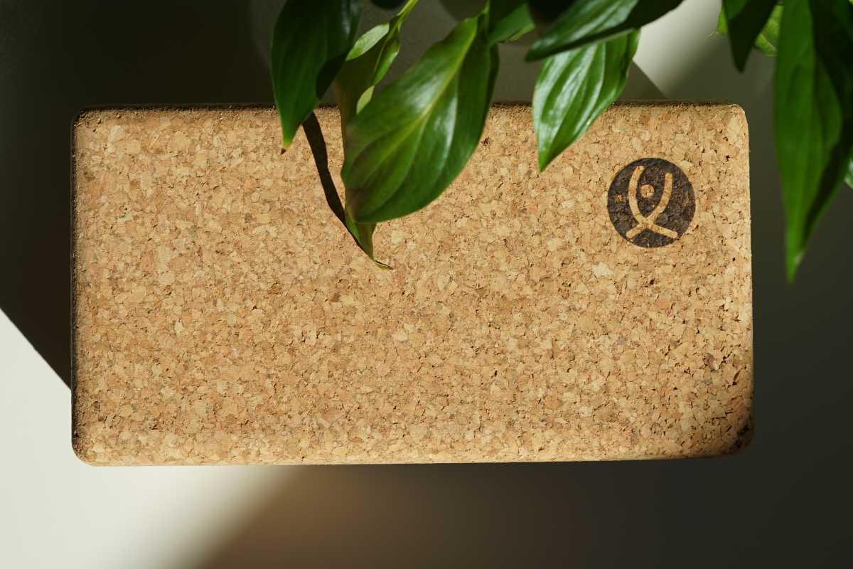 Flexity ergonomikus parafa jóga blokk 22 x 11,5 x 7,5 cm