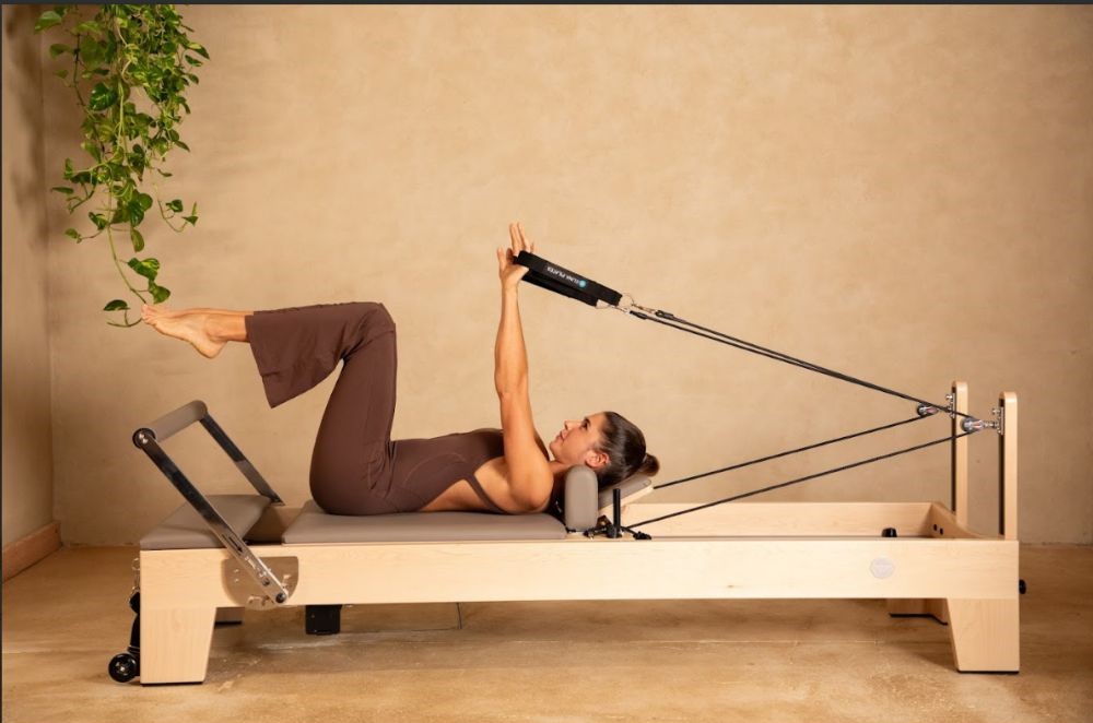 Elina Pilates Elite Wood Reformer 245 cm Szín: szürke