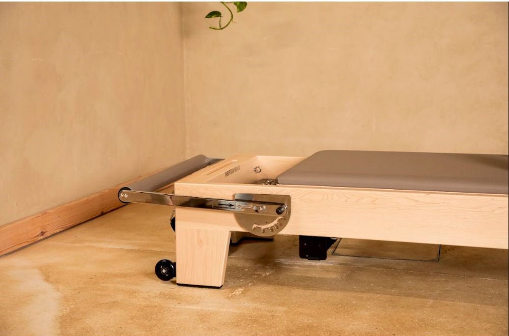 Elina Pilates Elite Wood Reformer 245 cm Szín: szürke