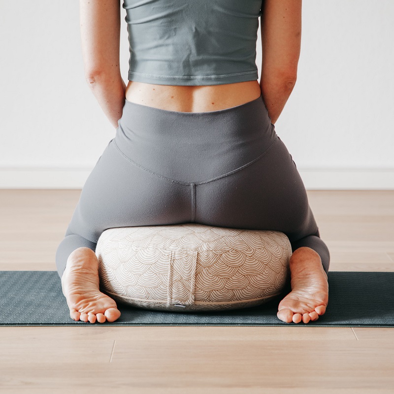 Bodhi Yoga Bodhi BIG RONDO meditációs párna Classic LAHARI 38,5 x 18,5 cm tönköly töltelék Szín: Arany
