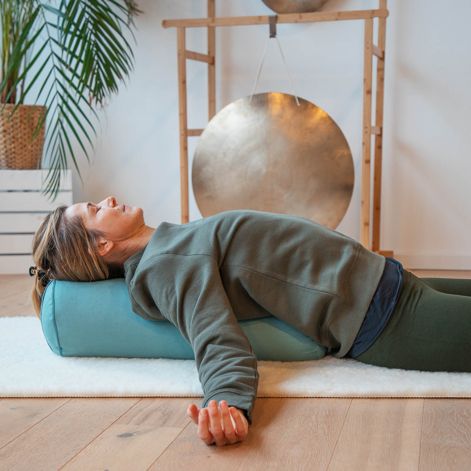 Bodhi Yoga Bolster jógahenger ECO kapok 100% bio pamut 65 x 22 cm Szín: Sötétkék