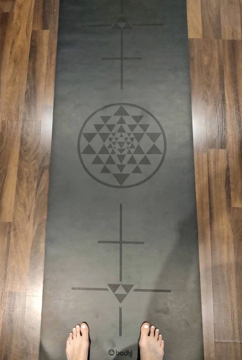 Bodhi Yoga Bodhi PHOENIX YANTRA Tribal jógaszőnyeg fekete 185 x 66 cm x 4 mm