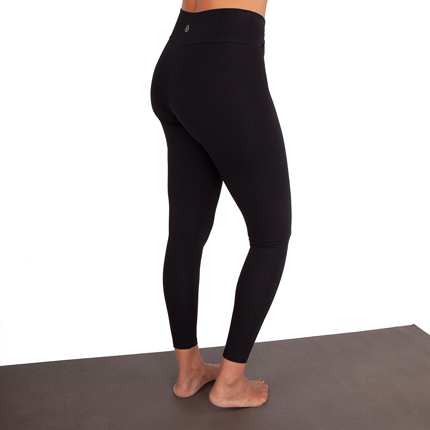 Bodhi Yamadhi Bodhi Yoga Yamadhi Basic Leggins keresztbe tett derék Biopamut leggings fekete Méret: S