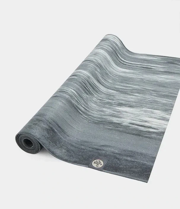 Saltea de yoga de călătorie Manduka eKO Superlite™ 180 x 61 cm x 1,5 mm Culoare: Black Marbled