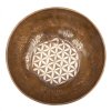 ks23hd meditation handgefertigte klangschale 23 cm mit dekor blume des lebens above