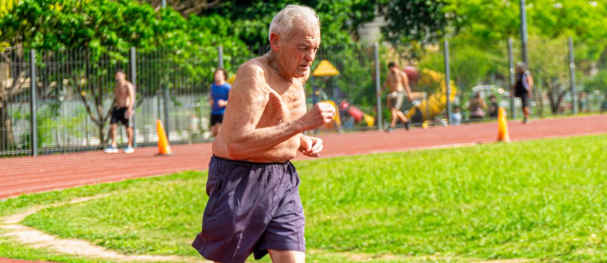 Aktívny senior pri behu – longevity a zdravé starnutie
