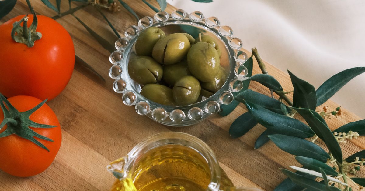 Zinzino BalanceOil – fľaška doplnku s omega-3 a polyfenolmi z olív, suchý test krvnej kvapky na pomer omega-6 ku omega-3