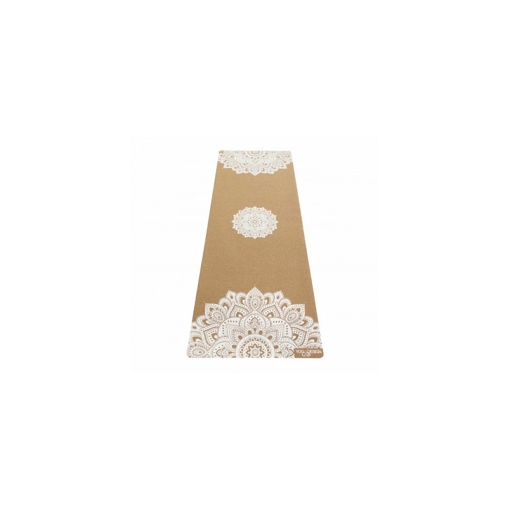 8315 1 yoga design lab cork mat mandala biela prirodna joga podlozka korkova s popruhom na nosenie 178 x 61 cm x 3 5 mm