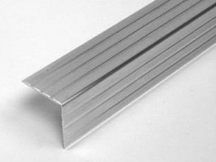 Rohový Al profil 30x30x1,5 mm pro výrobu přepravních obalů.