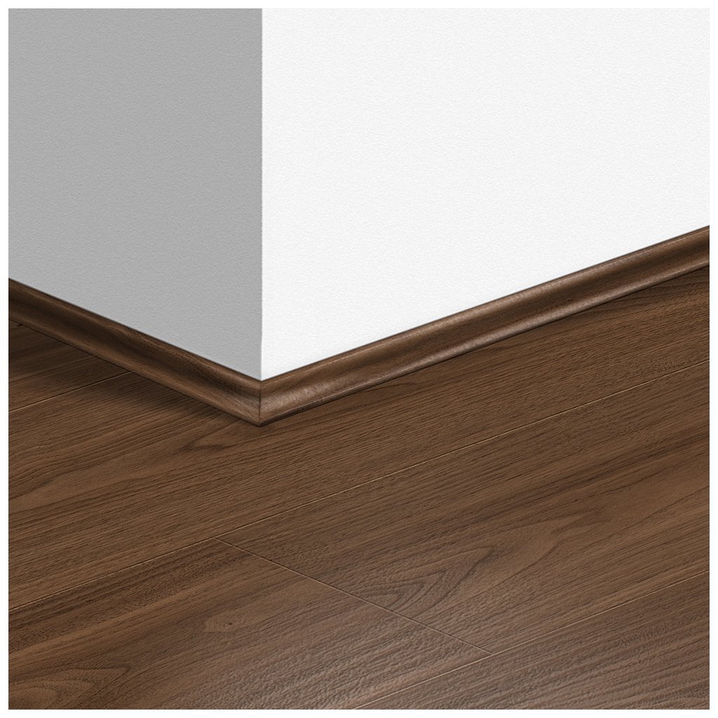 9373 soklova podlahova lista quick step scotia orech elegantni qsscot04761
