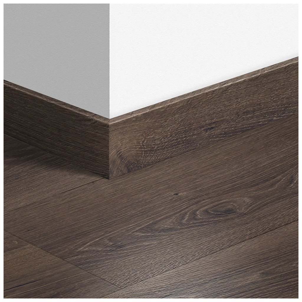 10291 soklova podlahova lista quick step wood poustni dub kartacovany tmave hnedy qspskr03553
