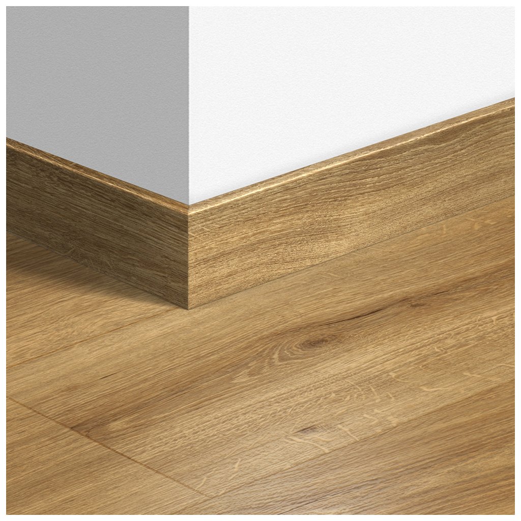 9427 soklova podlahova lista quick step wood poustni dub teply prirodni qspskr03551