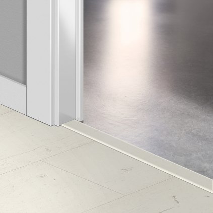 10918 multifunkcni podlahova lista quick step incizo dub natreny bily qsincp04753