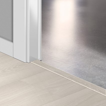10939 multifunkcni podlahova lista quick step incizo dub vyberovy bily qsincp04757