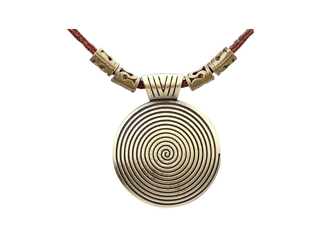 Elegantní Vintage Náhrdelník na Řemínku, Boho Retro Styl, Velikost Přívěsku 4x4 cm, Délka Řemínku 60 cm