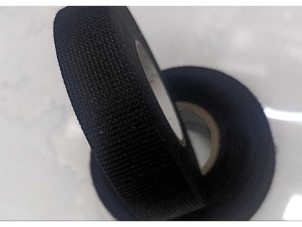 IZOLAČNÍ PÁSKA 15M X 1,5CM (200)