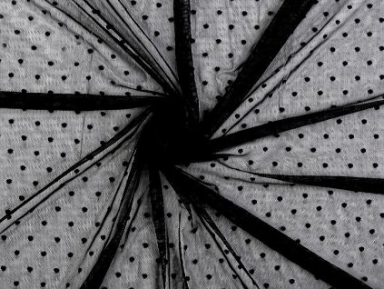 Exkluzivní elastický tyl PAD s puntíky