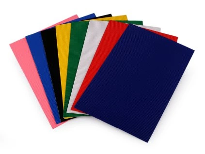 Barevný vlnitý papír / lepenka mix barev