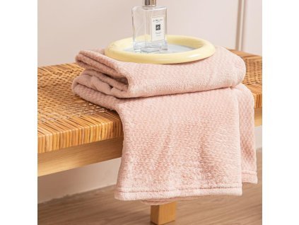 Přehoz na křeslo 70x150 Willy powder pink z mikrovlákna I23