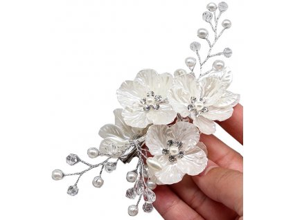 Elegantní svatební hřeben do vlasů, stříbrný s perlami a květinou, 17x10 cm