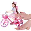 Nová panenka Poppy na kole